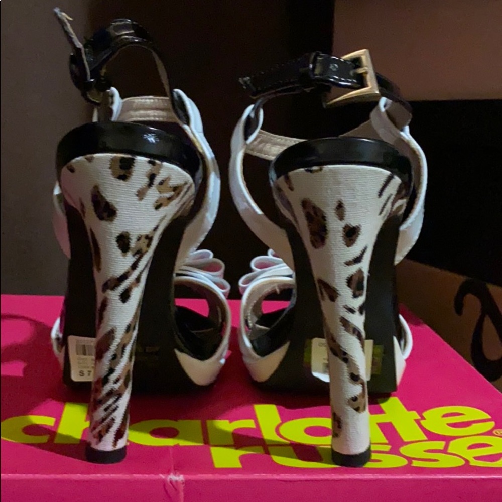 🤍HEELS ❤️ - Picture 2 of 5
